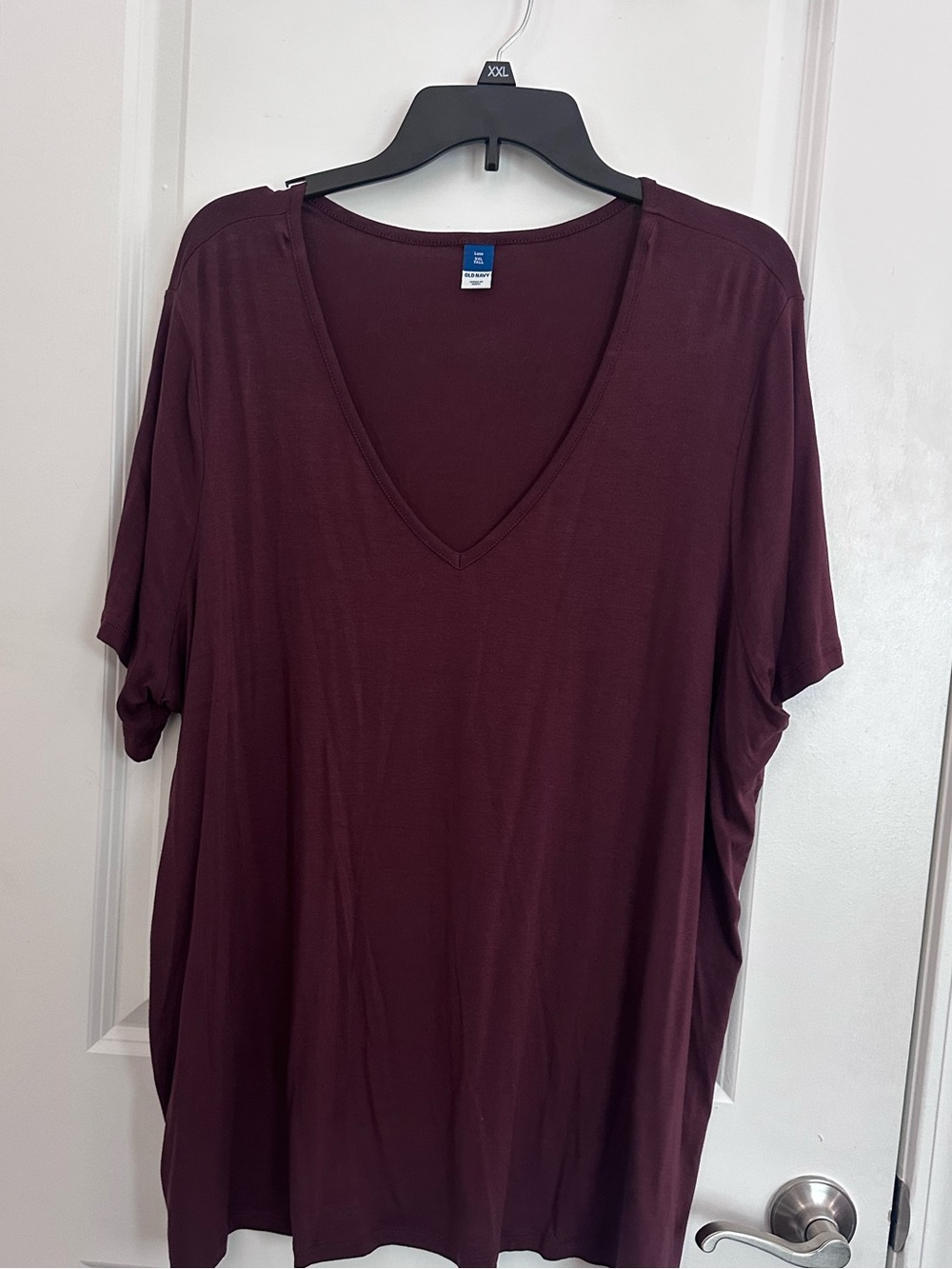 Old Navy Women's V-Neck Tee in Deep Burgundy
